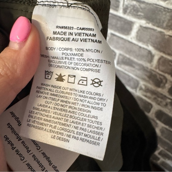 NWT Nike Sportswear Utility Pants Olive Green pockets - Picture 15 of 16